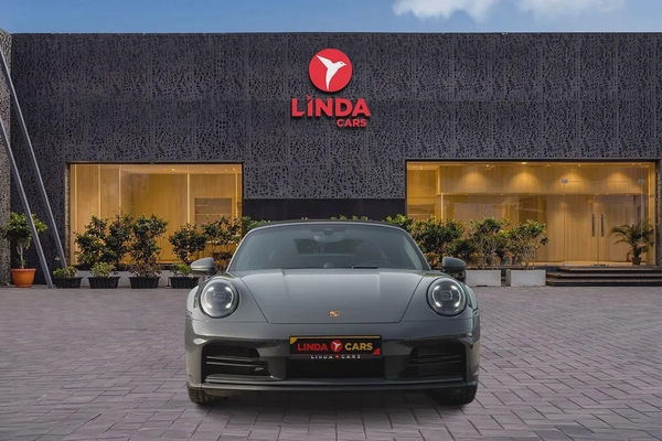 Porsche 911 Carrera 2025