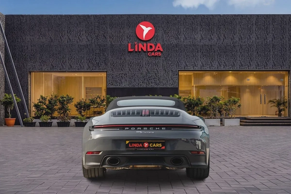 Porsche 911 Carrera 2025