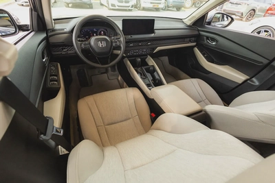 Honda Accord 2023-11