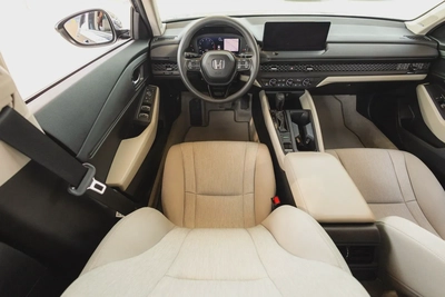 Honda Accord 2023-14