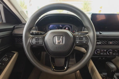 Honda Accord 2023-7