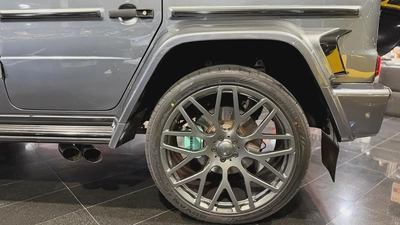 2019 MERCEDES BENZ G 700 ORIGINAL BRABUS WITH CERTIFICATES-9