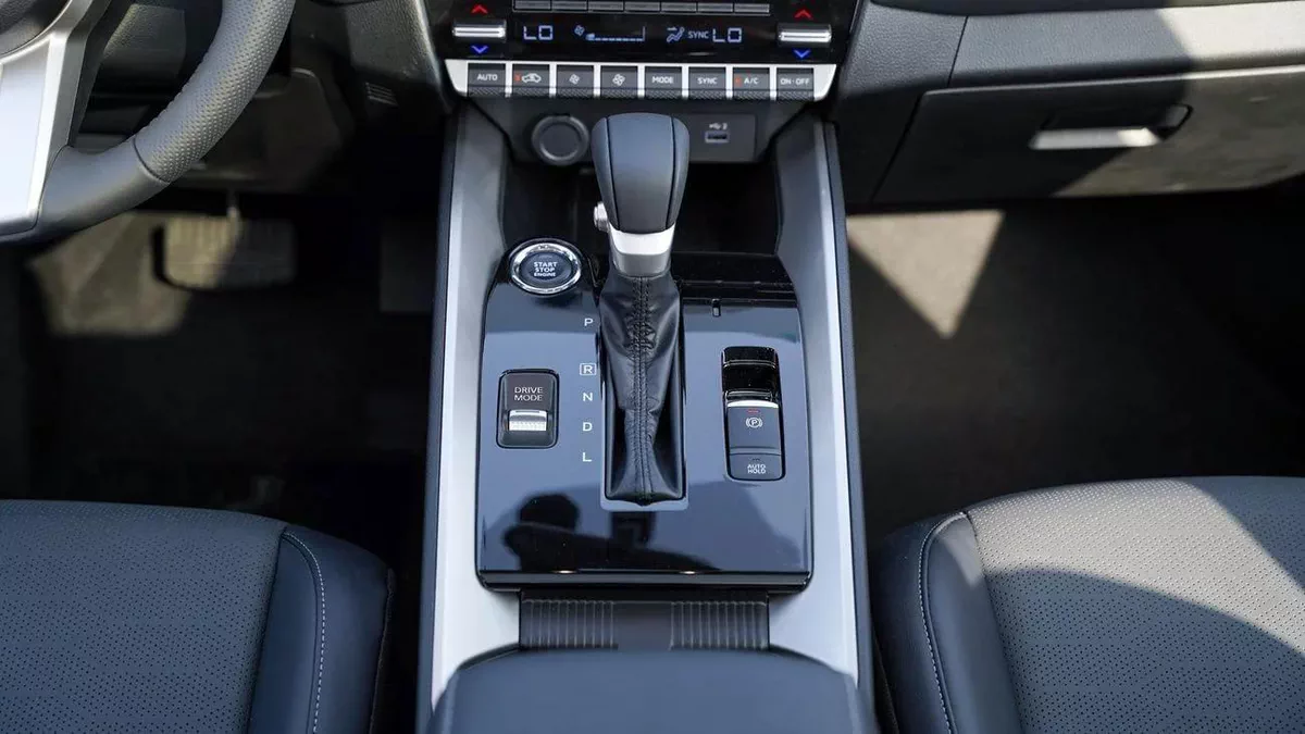 2026 Mitsubishi Destinator-7-7