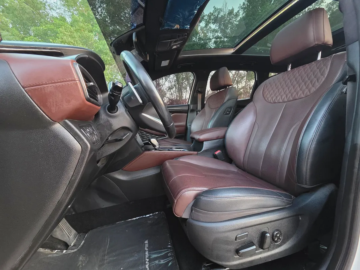 Hyundai Santa Fe 2020 Premium Plus | GCC Specs | Low Mileage | Pristine Condition-8-8