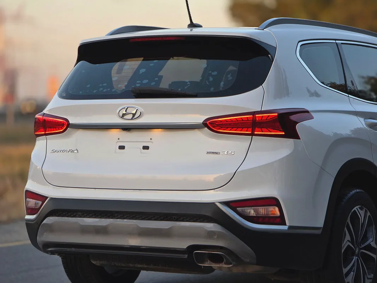 Hyundai Santa Fe 2020 Premium Plus | GCC Specs | Low Mileage | Pristine Condition-9-9
