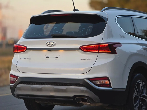 Hyundai Santa Fe 2020 Premium Plus | GCC Specs | Low Mileage | Pristine Condition