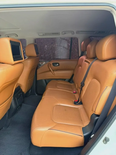 Nissan Patrol LE Titanium 2017 GCC Specs-5