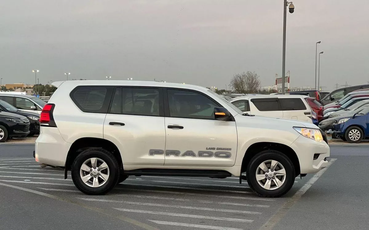 Toyota Prado TXL1 2023 Toyota Prado 2.7L V4-Petrol- AWD 4x4 - GCC -No Accident Free - 7 Seater - 3600-8-0