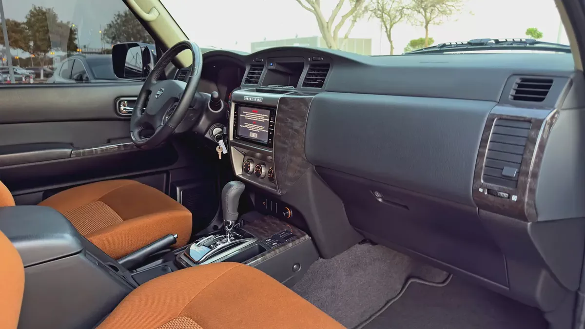 2023 Nissan Patrol Super Safari 3-Door, Dealer Warranty, GCC Specifications-9-9