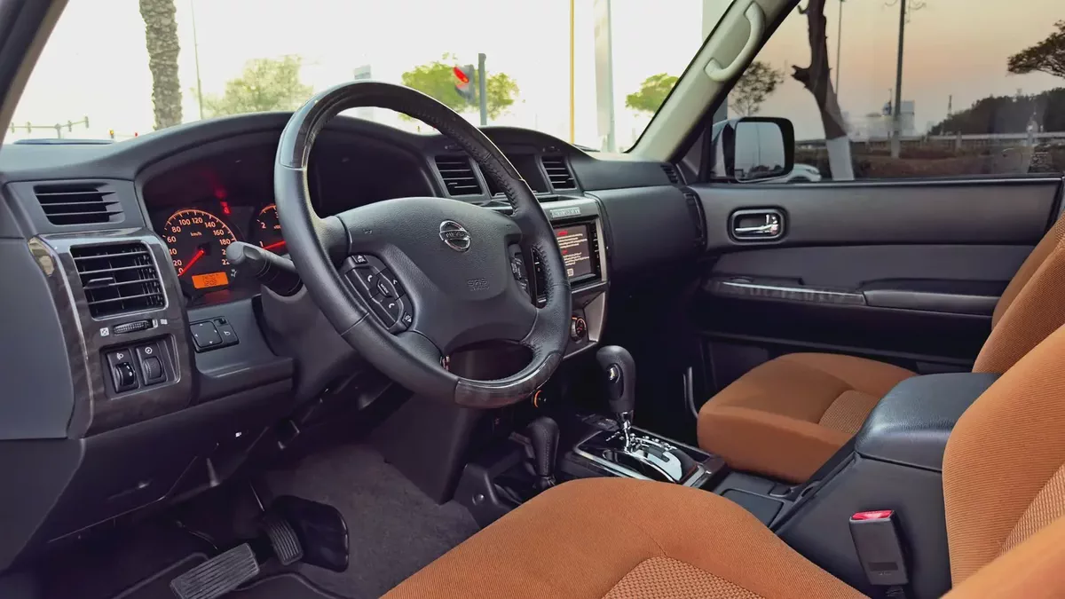 2023 Nissan Patrol Super Safari 3-Door, Dealer Warranty, GCC Specifications-7-7