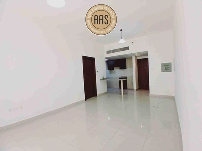 Lavish 1BR ★ Ready to Move With All Amenities★ Close To RTA Bus-0