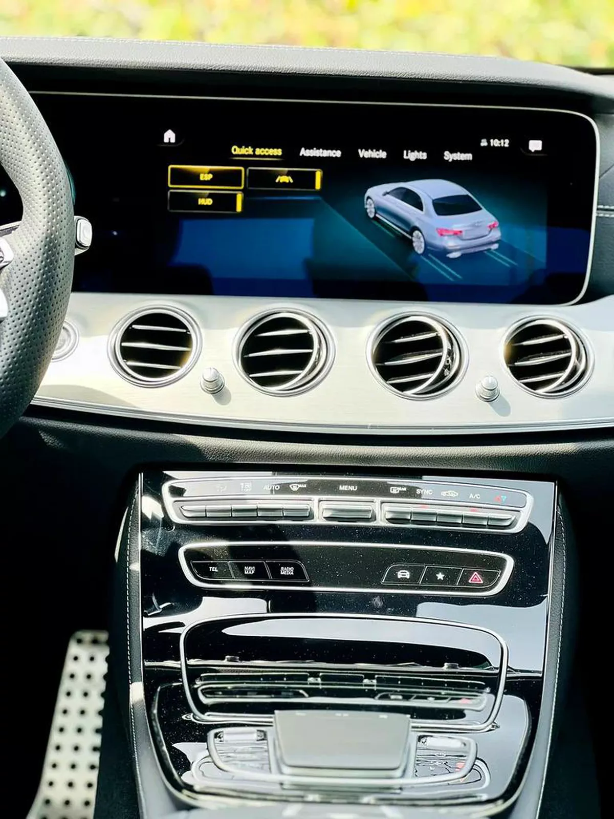 MERCEDES BENZ E200 AMG | BRAND NEW | GCC SPECS | YEAR: 2023 | 5-YEAR GARGASH WARRANTY-9-9