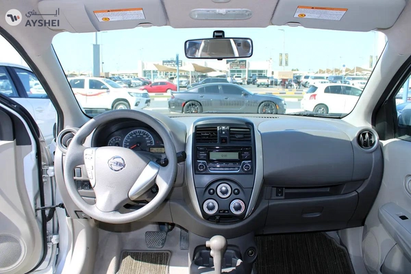 Nissan Sunny SE