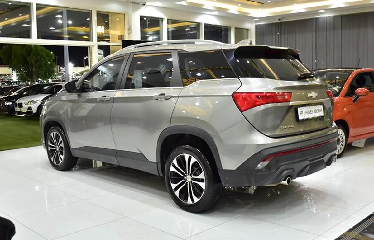 Chevrolet Captiva Premier ( 2023 Model ) in Grey Color GCC Specs-8-8