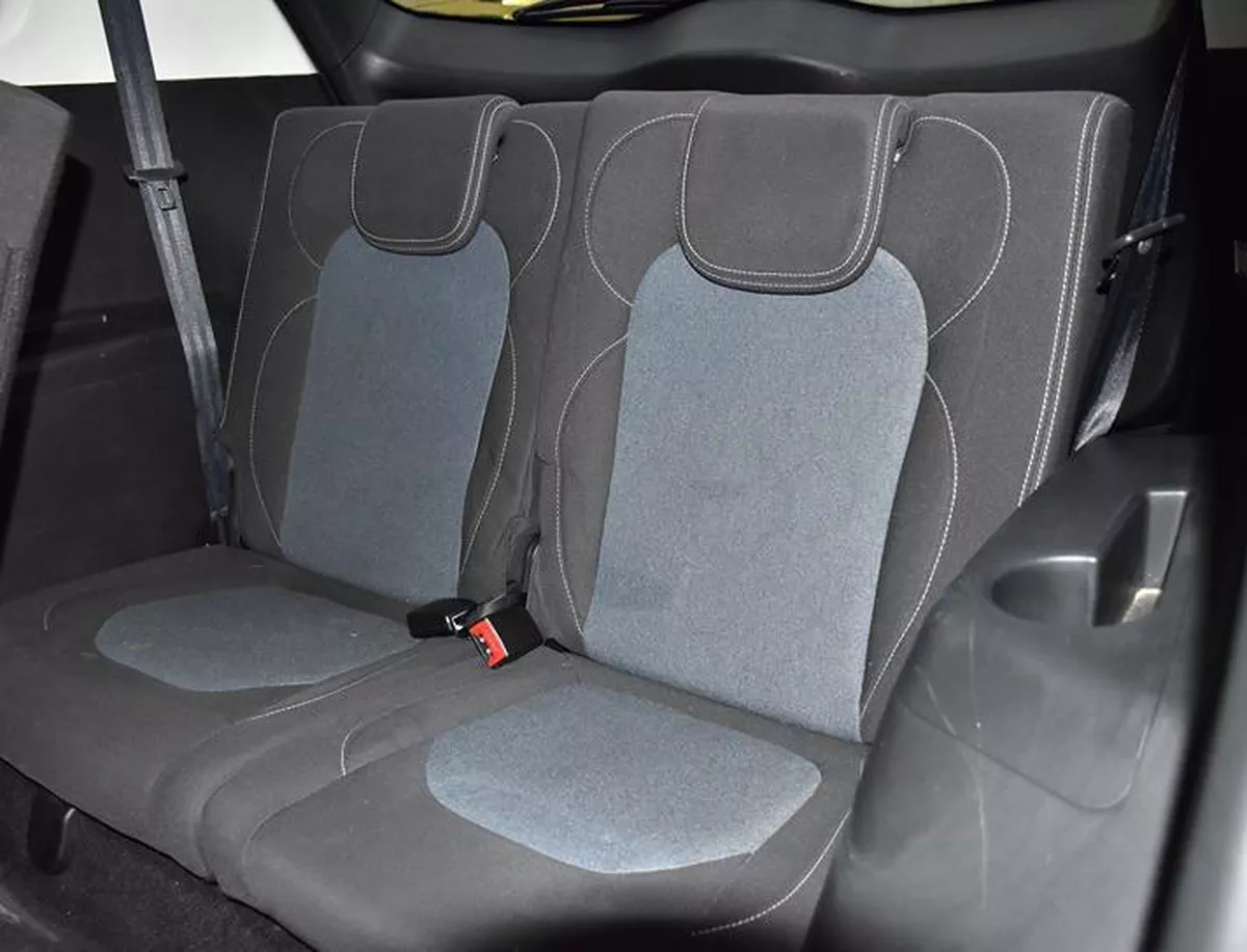 Chevrolet Captiva Premier ( 2023 Model ) in Grey Color GCC Specs-13-13
