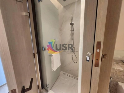 BEST DEAL FULLY FURNISHED 2BR SERVICE APARTMENT CITY VIEW 265K-18
