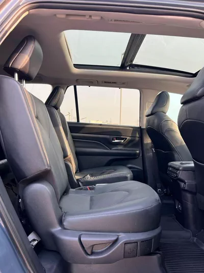 Toyota Grand Highlander  2024 Toyota Grand Highlander PLATINUM 2.4L V4 Turbo - Panoramic View - 360* 5 CAM - HUD - AWD 4x4 Fu-10