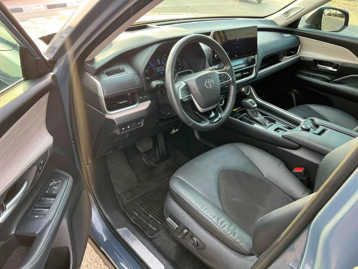 Toyota Grand Highlander  2024 Toyota Grand Highlander PLATINUM 2.4L V4 Turbo - Panoramic View - 360* 5 CAM - HUD - AWD 4x4 Fu-7-0