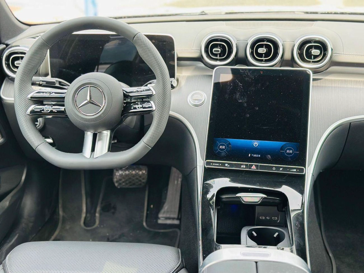 Mercedes-Benz C 200 AMG-2-2