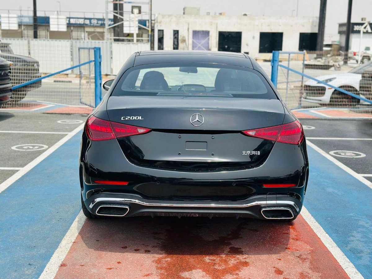 Mercedes-Benz C 200 AMG-8-8