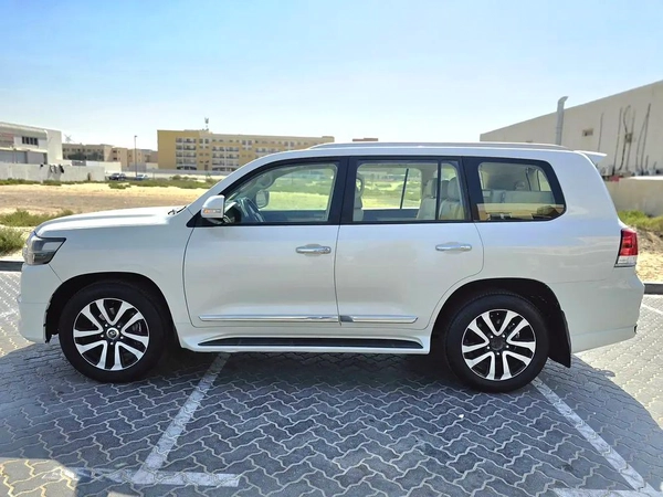 Toyota Land Cruiser GXR V6 Grand Touring 2019 GCC Specs