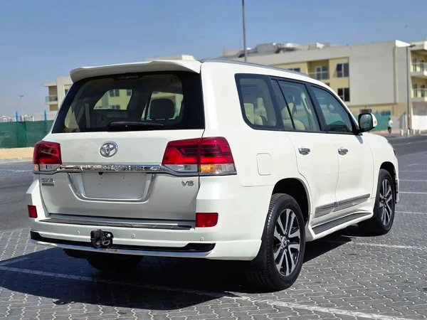 Toyota Land Cruiser GXR V6 Grand Touring 2019 GCC Specs