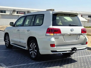 Toyota Land Cruiser GXR V6 Grand Touring 2019 GCC Specs