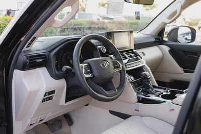 LAND CRUISER GXR | LC300 | 2026 | GCC | 4WD | V6 3.5L | 1 electric chair | Petrol | 7 seat |-9