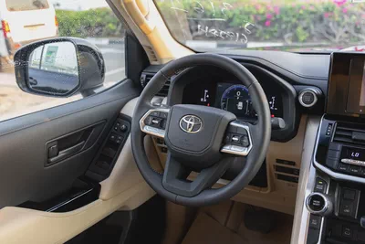 LAND CRUISER GXR | LC300 | 2026 | GCC | 4WD | V6 3.5L | 1 electric chair | Petrol | 7 seat |-10