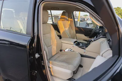 LAND CRUISER GXR | LC300 | 2026 | GCC | 4WD | V6 3.5L | 1 electric chair | Petrol | 7 seat |-14