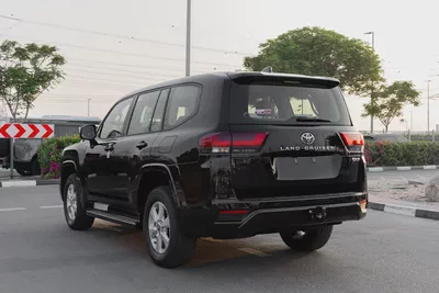 LAND CRUISER GXR | LC300 | 2026 | GCC | 4WD | V6 3.5L | 1 electric chair | Petrol | 7 seat |-5
