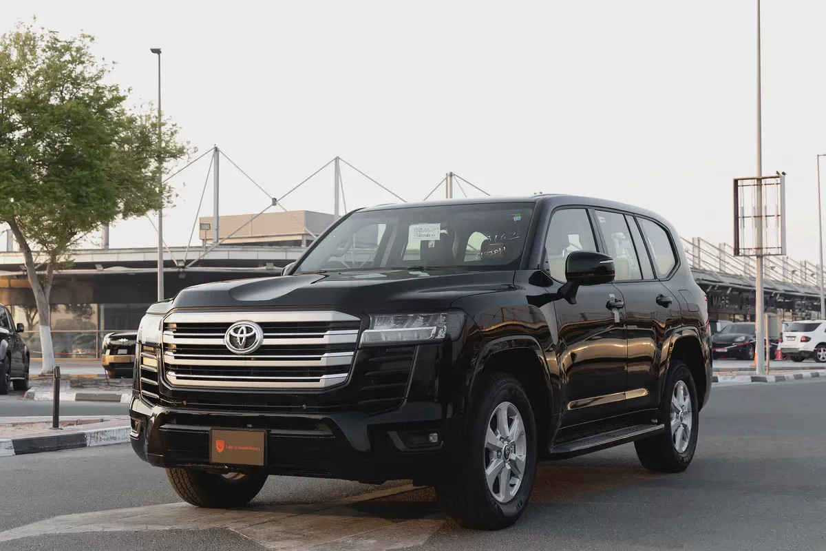 LAND CRUISER GXR | LC300 | 2026 | GCC | 4WD | V6 3.5L | 1 electric chair | Petrol | 7 seat |-2-2
