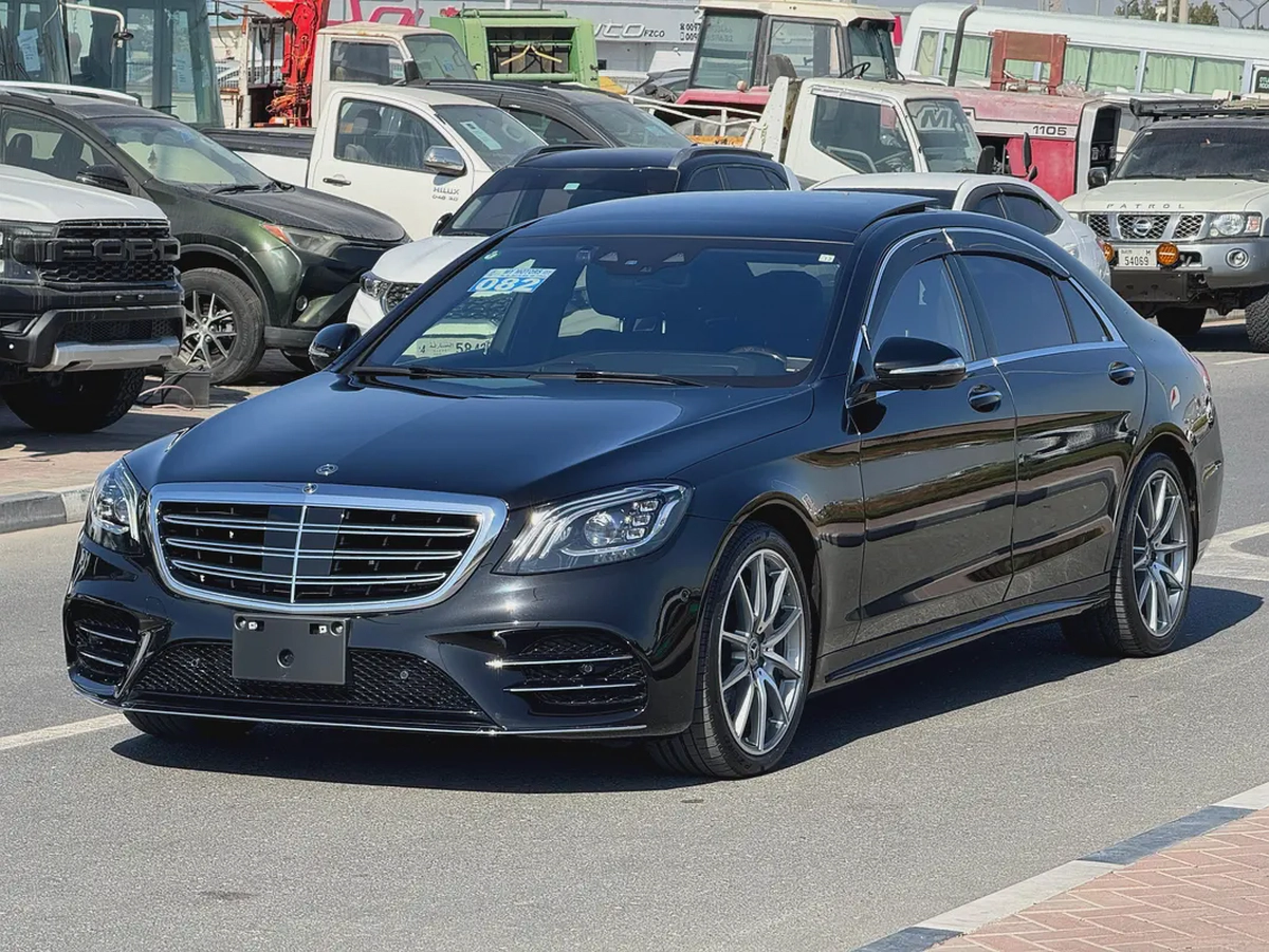 Mercedes-Benz S450L long wheel Base  Auction Grade 4.5/B All original Paint low Kilometer NEAT AND C-1-1