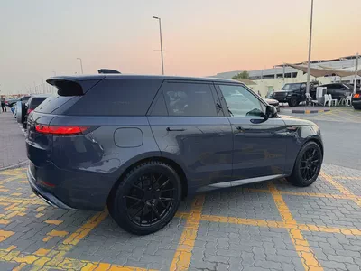 Brand New 2025 Land Rover Range Rover Sport P400 Dynamic HSE - Canadian Specs-4