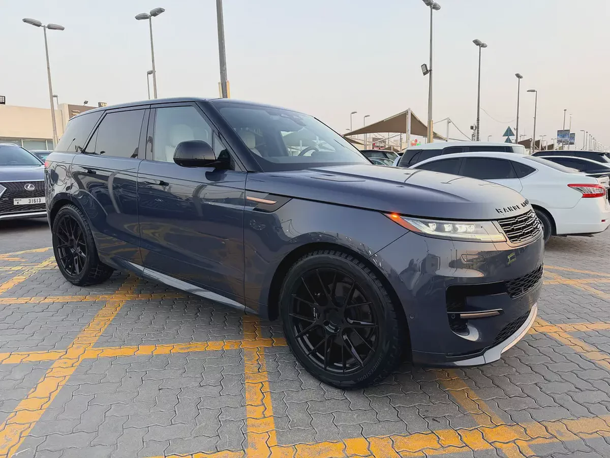 Brand New 2025 Land Rover Range Rover Sport P400 Dynamic HSE - Canadian Specs-1-1