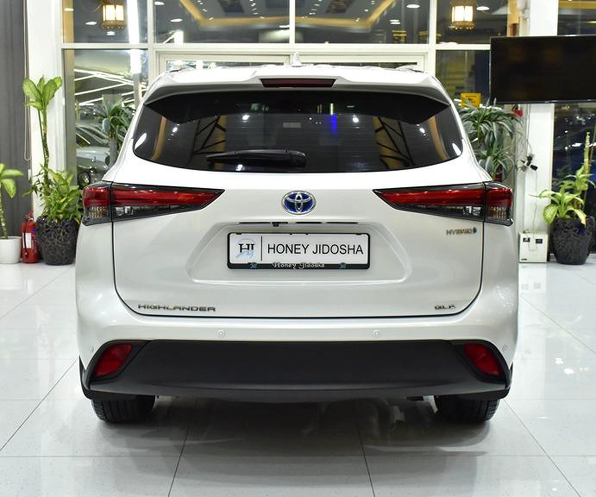 Toyota Highlander Hybrid GLE ( 2023 Model ) in White Color GCC Specs-10-10