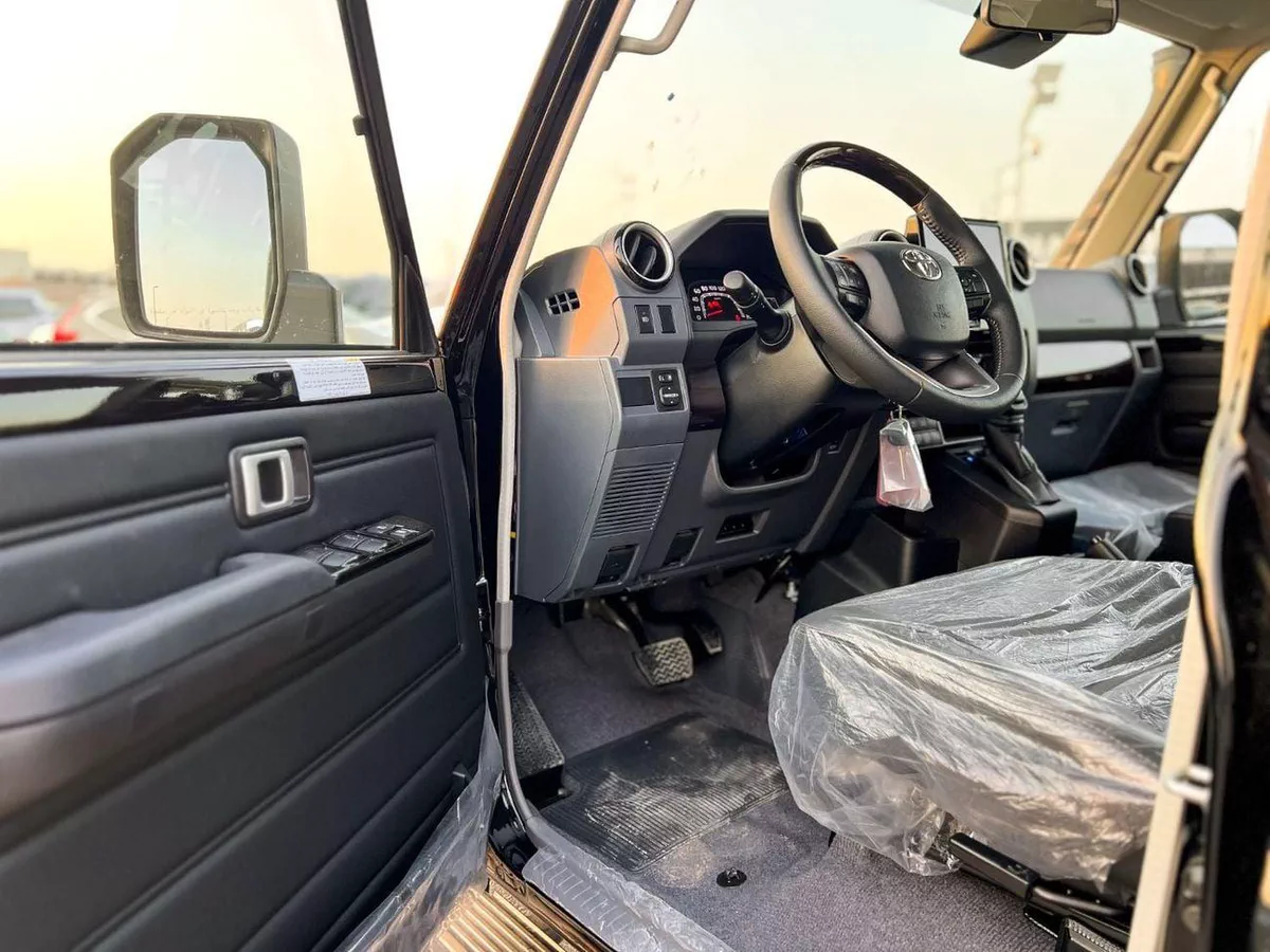 Toyota Land Cruiser 70 LC76 LX 2026 TOYOTA LC76 LX.Z1 4WD 4.0L V6 - EXPORT ONLY-13-0