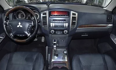 Mitsubishi Pajero GLS Di-D ( 2012 Model ) in White Color GCC Specs-9