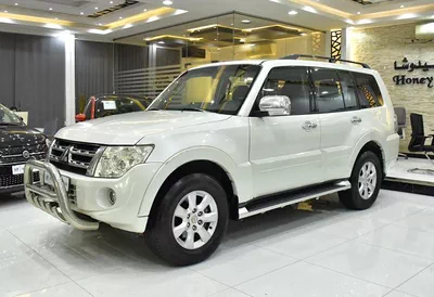 Mitsubishi Pajero GLS Di-D ( 2012 Model ) in White Color GCC Specs-0