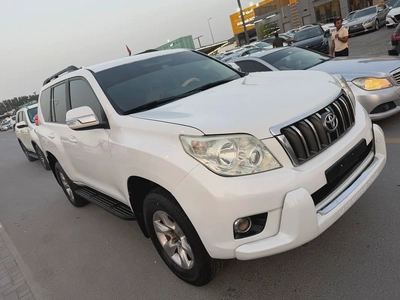 Toyota Prada 2013 white cooor GCc calen car-1