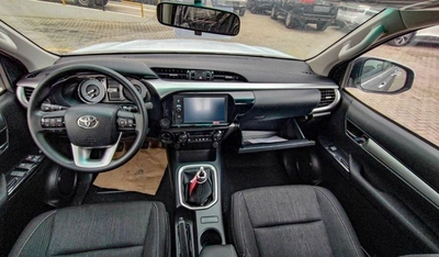 Toyota Hilux SGLX HILUX 2.4L SR5  MT DIESEL 2024-6