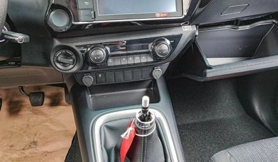 Toyota Hilux SGLX HILUX 2.4L SR5  MT DIESEL 2024-8