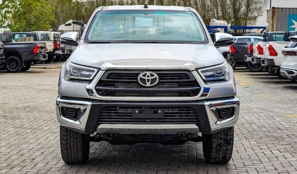 Toyota Hilux SGLX HILUX 2.4L SR5  MT DIESEL 2024-1-0