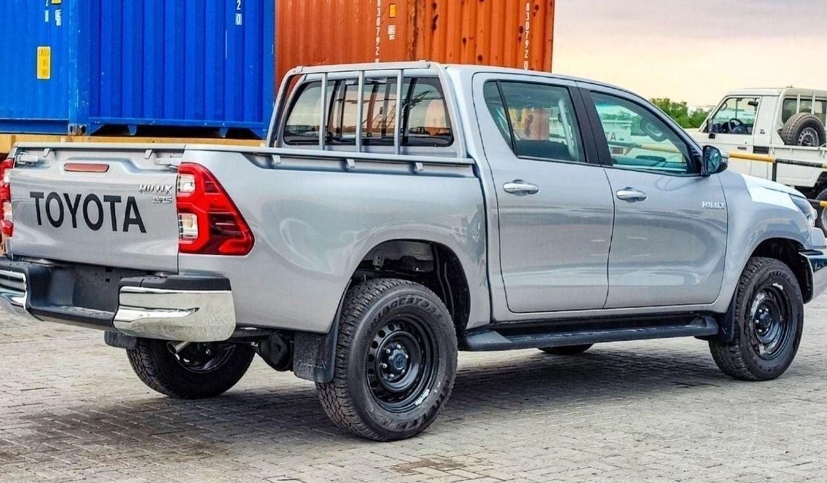 Toyota Hilux SGLX HILUX 2.4L SR5  MT DIESEL 2024-3-0