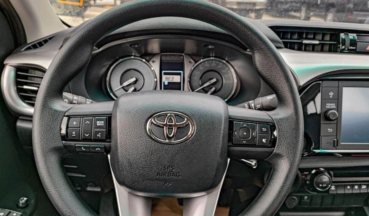 Toyota Hilux SGLX HILUX 2.4L SR5  MT DIESEL 2024-7-0