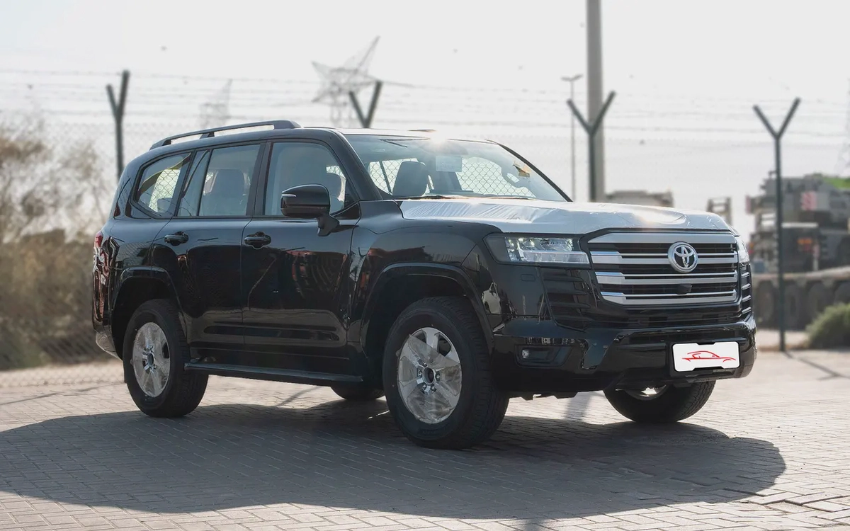 Toyota Land Cruiser GXR 3.5L petrol 2026 with sunroof and 360 camera