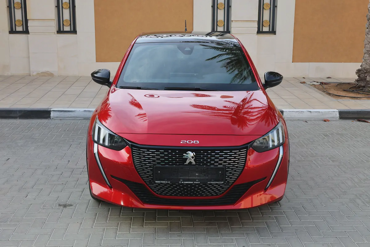 -Peugeot 208-GT-2023-53000km-GCC SPECS-UNDER WARRANTY-EXCELLENT CONDITION-7-7