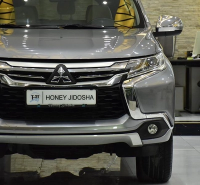 Mitsubishi Montero Sport ( 2019 Model ) in Silver Color GCC Specs-8