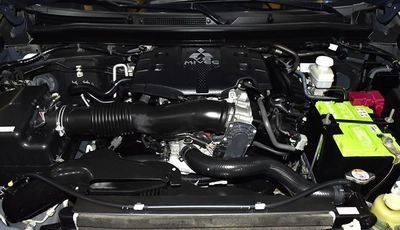 Mitsubishi Montero Sport ( 2019 Model ) in Silver Color GCC Specs-13