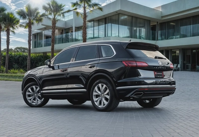 2,076 P.M | Touareg Highline | 0% Downpayment | Under Warranty!-2